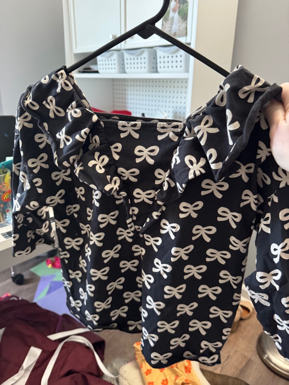 Tea Collection Black Long Sleeve Tee with Cream Bow Print